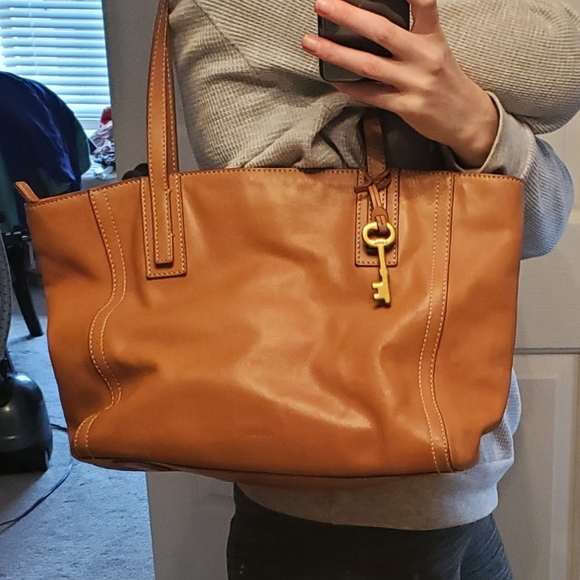 Fossil Purse - Picture 3 of 3